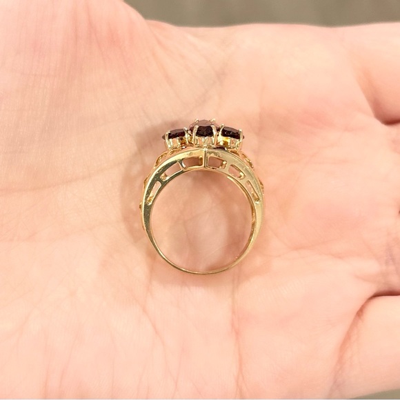 14K Garnet Marquise red natural cluster flower filigree thick yellow gold ring - Picture 9 of 12